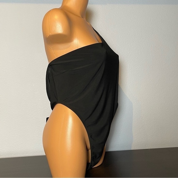 Fashion Nova My Own Way Bodysuit Size 1X (J05) - Picture 8 of 10